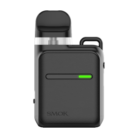 Smok Novo Master Box Pod Mod Siyah, yeşil ışıklı pil göstergeli kompakt cihaz.
